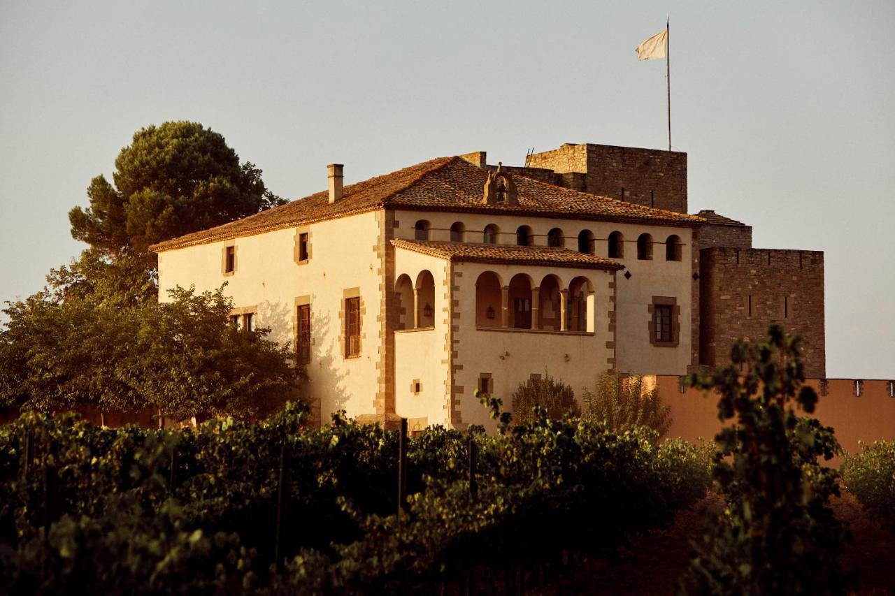 Les Cabanes De L'Oller Del Mas Manresa Bagian luar foto