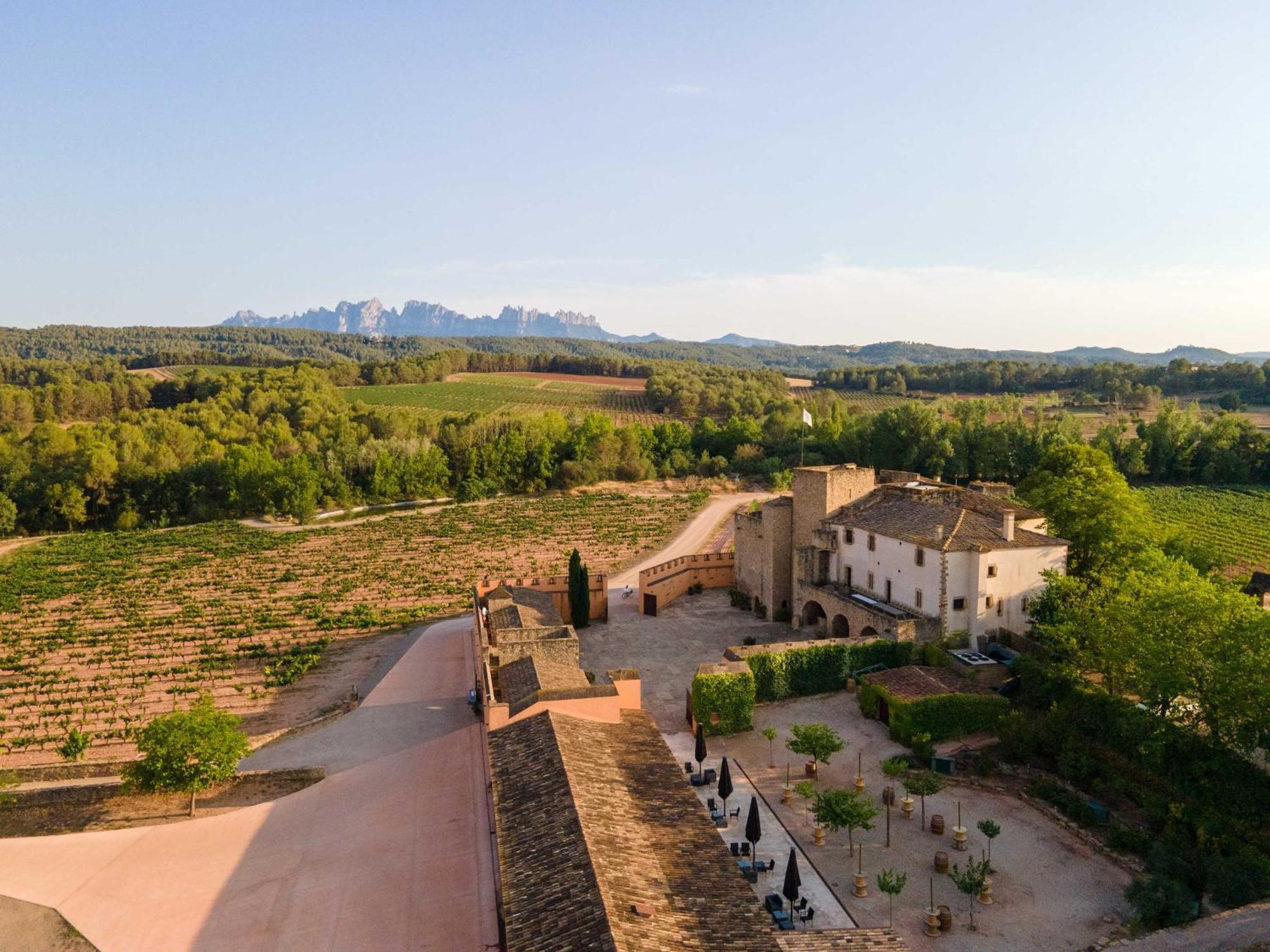 Les Cabanes De L'Oller Del Mas Manresa Bagian luar foto